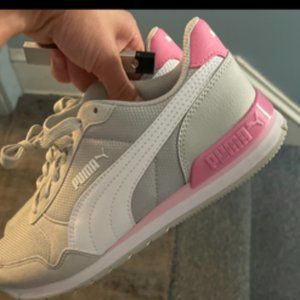PUMA Sneakers, Size 4.5 Juniors/Kids, Silver & Pink, Basically Brand New